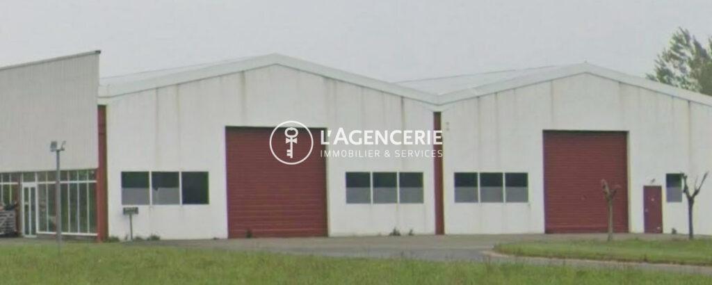 LOCAL COMMERCIAL 300 M2 – A LOUER